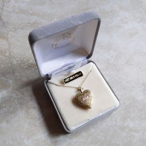 Vintage Princess Pride 14K Gold Filled "MOM" Heart Floral Locket Chain